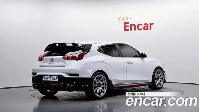 HYUNDAI VELOSTER 2019