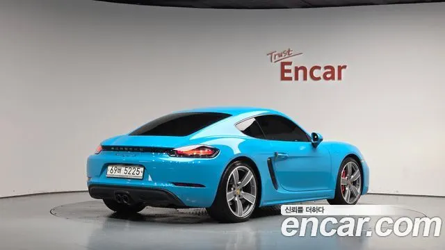 PORSCHE 718 CAYMAN 2018