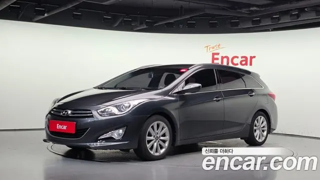 HYUNDAI I40 2012