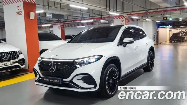 MERCEDES-BENZ EQS SUV X296 2023 — 9 646 км, чёрный, Корея — под ключ — фото 1