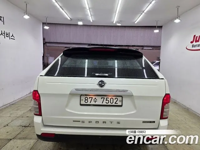 KGM KORANDO SPORTS 2016 — 51 506 км, белый, Корея — под ключ — фото 4