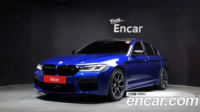 BMW M5 2022