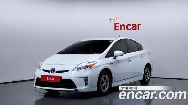 TOYOTA PRIUS 2014