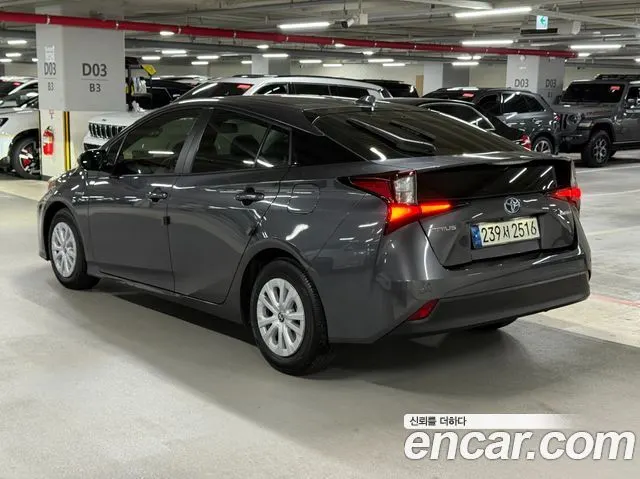 TOYOTA PRIUS 2022 — 25 020 км, серебристо-серый, Корея — под ключ — фото 4