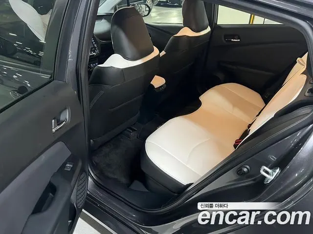 TOYOTA PRIUS 2022 — 25 020 км, серебристо-серый, Корея — под ключ — фото 10