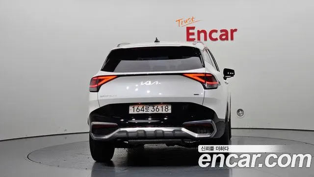 KIA SPORTAGE HYBRID 2022 — 92 437 км, белый, Корея — под ключ — фото 4
