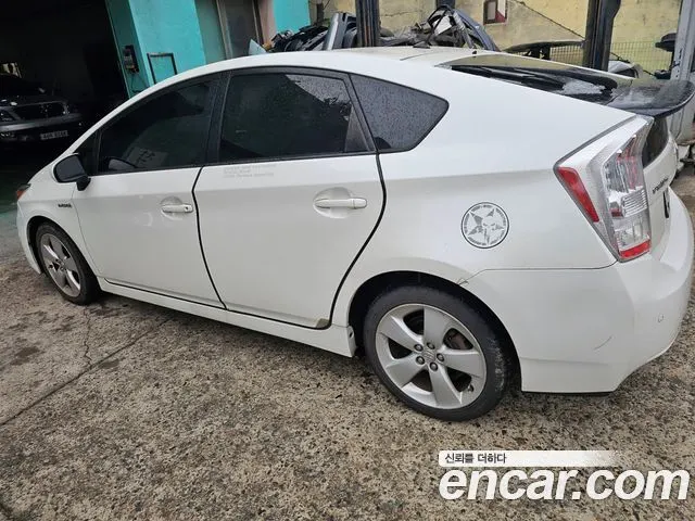 TOYOTA PRIUS 2010 — 127 000 км, белый, Корея — под ключ — фото 7