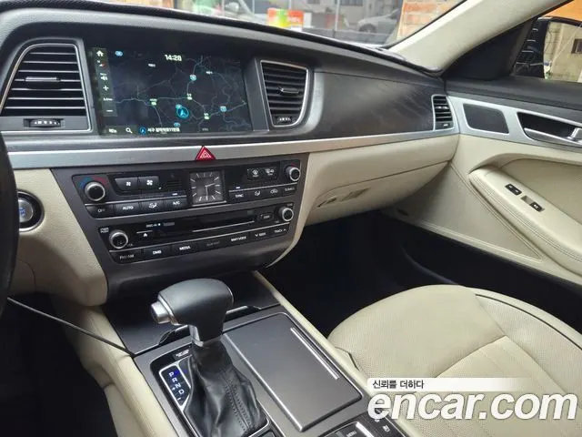 HYUNDAI GENESIS DH 2015 — 179 800 км, чёрный, Корея — под ключ — фото 7