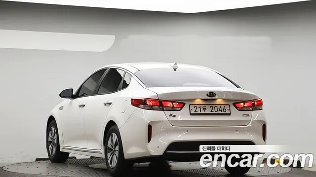 KIA K5 HYBRID 2018 — 99 769 км, белый, Корея — под ключ — фото 4