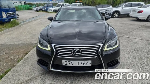 LEXUS LS460 2015