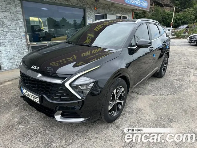 KIA SPORTAGE HYBRID 2022 — 66 738 км, чёрный, Корея — под ключ — фото 1
