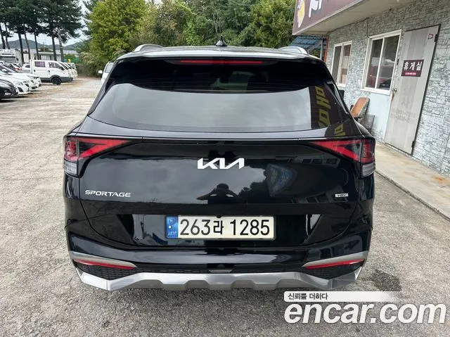 KIA SPORTAGE HYBRID 2022 — 66 738 км, чёрный, Корея — под ключ — фото 4