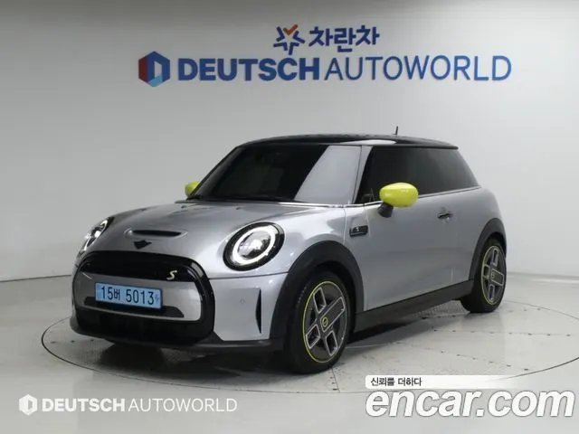 MINI COOPER ELECTRIC 2024 — 54 013 км, серебристо-серый, Корея — под ключ — фото 1