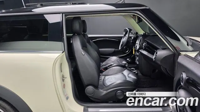 MINI COOPER D 2012 — 60 665 км, белый-перламутр, Корея — под ключ — фото 11
