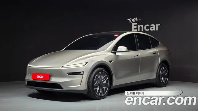 TESLA MODEL Y 2026 — 138 км, светло-золотистый, Корея — под ключ — фото 1
