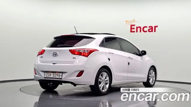 HYUNDAI I30 2014