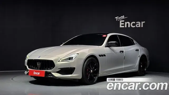 MASERATI QUATTROPORTE 2015