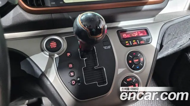 KIA RAY 2018 — 102 813 км, белый-перламутр, Корея — под ключ — фото 9