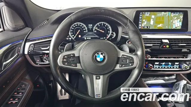 BMW 6 SERIES GT 2018 — 155 996 км, белый, Корея — под ключ — фото 12