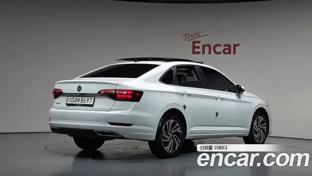 VOLKSWAGEN JETTA 2020