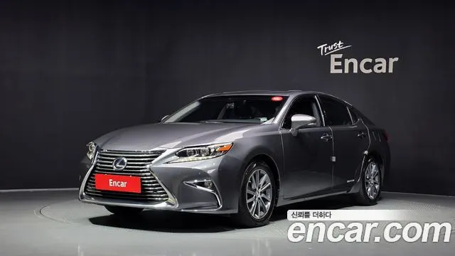 LEXUS ES300H 2018
