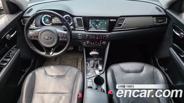 KIA NIRO 2017 — 241 143 км, серебристо-серый, Корея — под ключ — фото 7