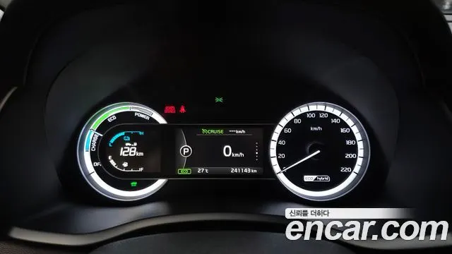 KIA NIRO 2017 — 241 143 км, серебристо-серый, Корея — под ключ — фото 8