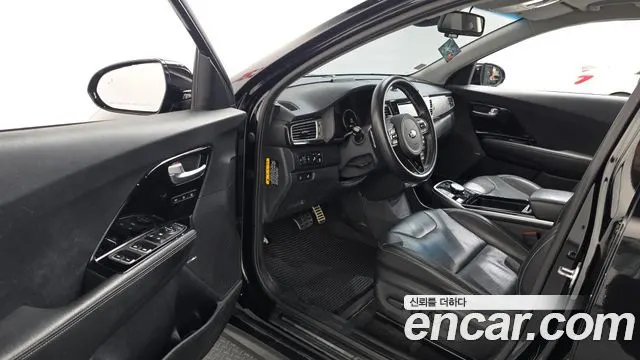 KIA NIRO 2019 — 287 487 км, чёрный, Корея — под ключ — фото 10