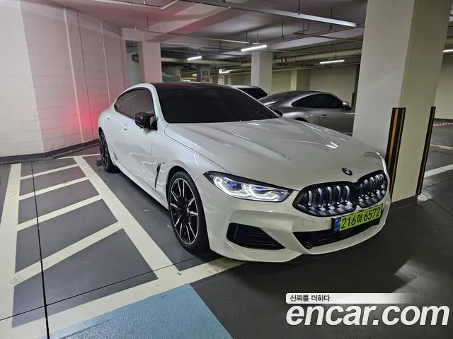 BMW 8 SERIES 2025