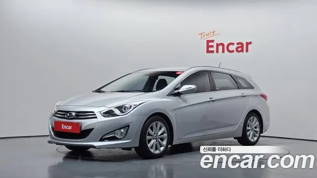 HYUNDAI I40 2012