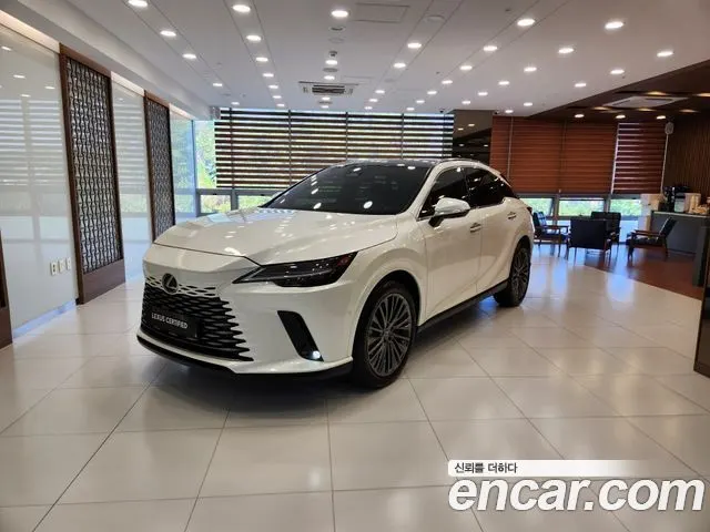 LEXUS RX350H 2023 — 59 417 км, белый-перламутр, Корея — под ключ — фото 1