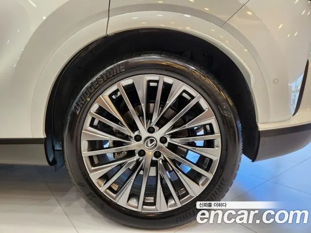 LEXUS RX350H 2023 — 59 417 км, белый-перламутр, Корея — под ключ — фото 6