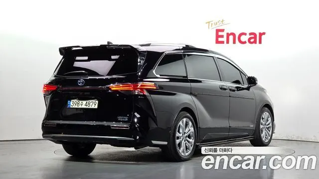 TOYOTA SIENNA 2021