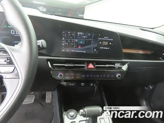 KIA NIRO 2022 — 100 505 км, тёмно-зелёный, Корея — под ключ — фото 10