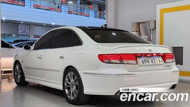 HYUNDAI GRANDEUR NEW LUXURY 2008 — 109 543 км, белый, Корея — под ключ — фото 6