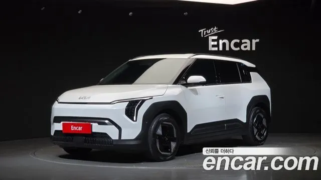 KIA EV3 2025
