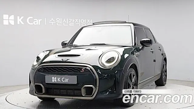 MINI COOPER S 2023 — 21 780 км, тёмно-зелёный, Корея — под ключ — фото 1