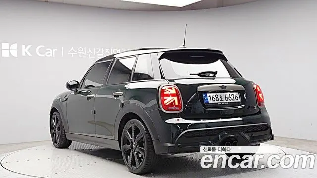 MINI COOPER S 2023 — 21 780 км, тёмно-зелёный, Корея — под ключ — фото 4