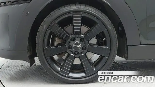 MINI COOPER S 2023 — 21 780 км, тёмно-зелёный, Корея — под ключ — фото 6