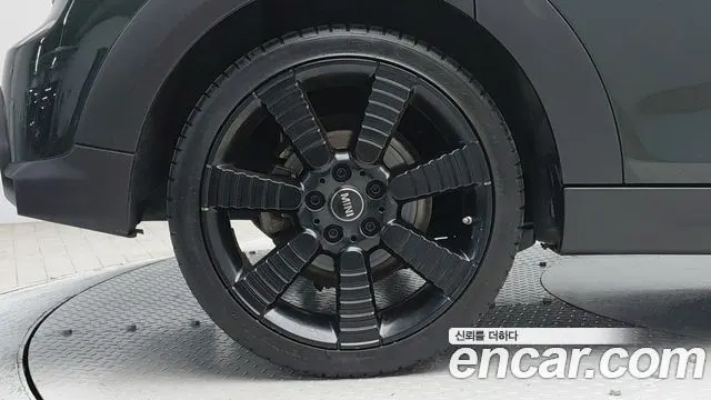 MINI COOPER S 2023 — 21 780 км, тёмно-зелёный, Корея — под ключ — фото 9