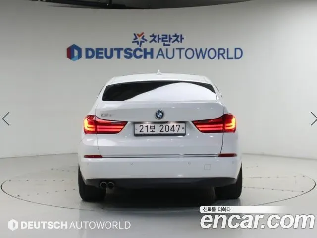 BMW 5 SERIES GT 2017 — 110 813 км, белый, Корея — под ключ — фото 4