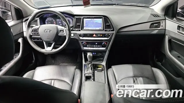 HYUNDAI SONATA 2019 — 114 228 км, чёрный, Корея — под ключ — фото 7
