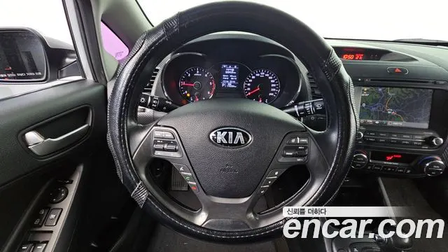 KIA K3 2015 — 170 294 км, серебристый, Корея — под ключ — фото 11