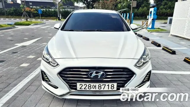HYUNDAI SONATA 2019 — 99 011 км, белый, Корея — под ключ — фото 8