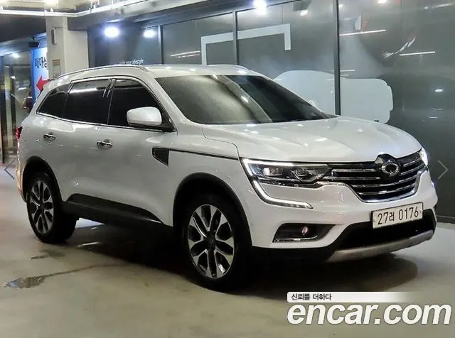 RENAULT KOREA QM6 2017 — 188 800 км, белый, Корея — под ключ — фото 1