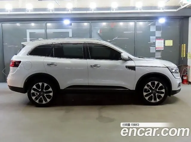 RENAULT KOREA QM6 2017 — 188 800 км, белый, Корея — под ключ — фото 3
