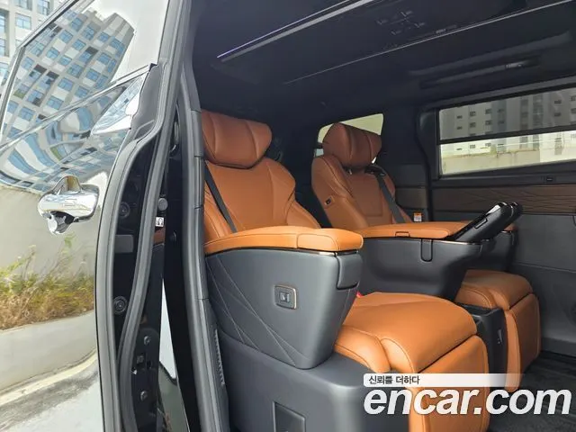 TOYOTA ALPHARD 2025