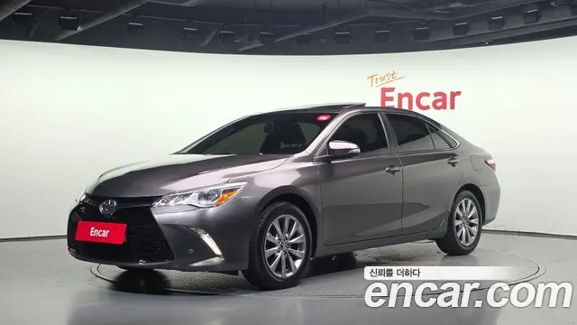 TOYOTA CAMRY 2017