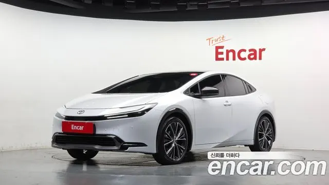 TOYOTA PRIUS 2026