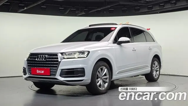 AUDI Q7 2019